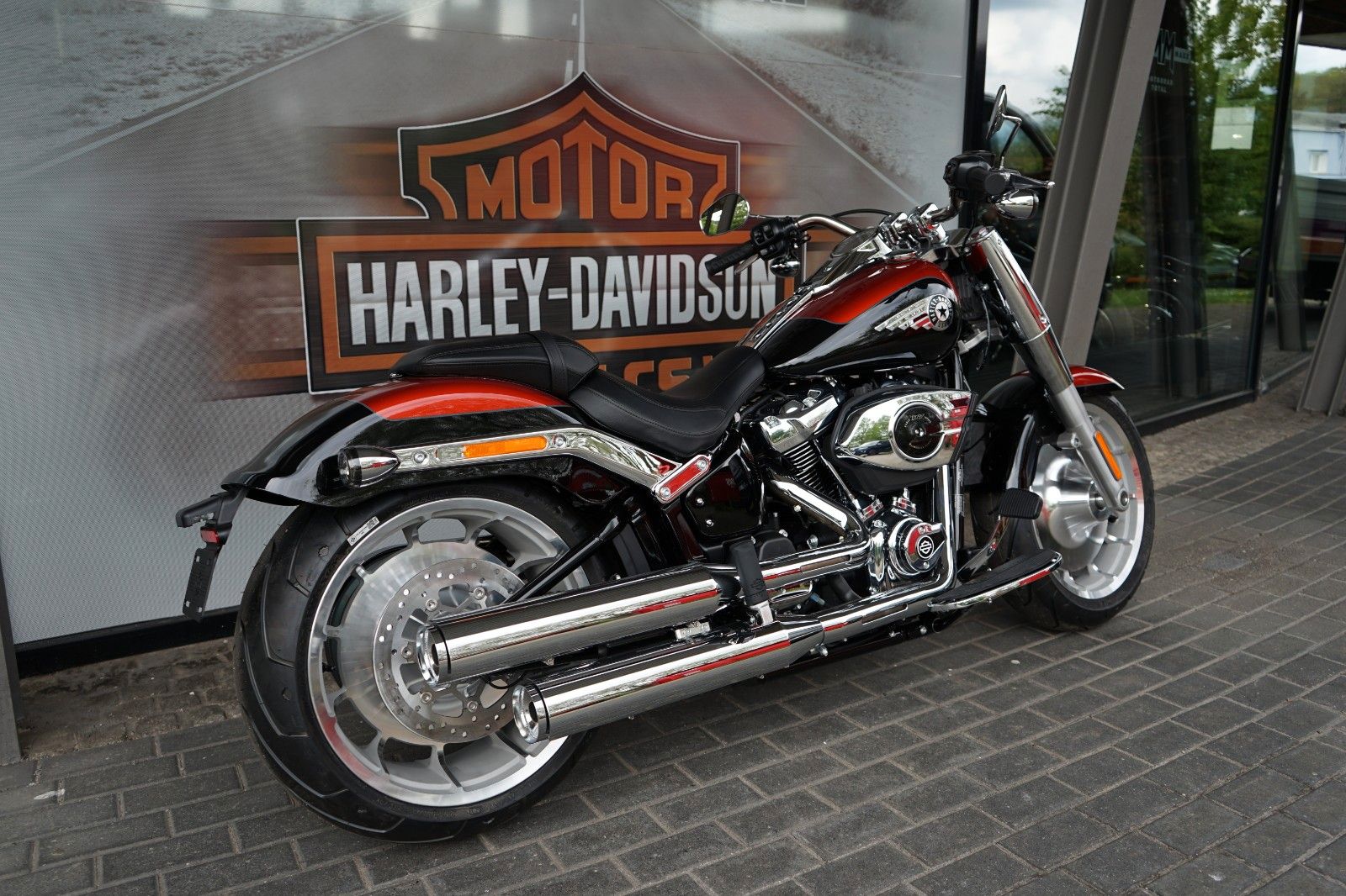Fahrzeugabbildung Harley-Davidson Fat Boy 117 2025 TWO TONE Sofort Verfügbar