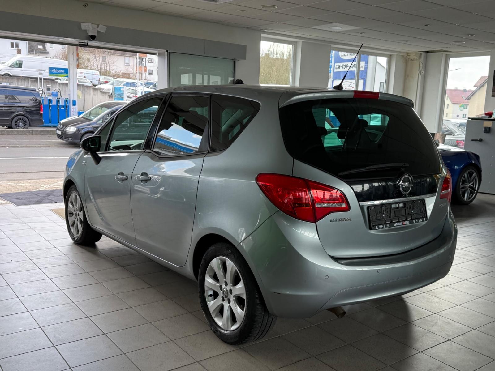 Opel Meriva B 1.4 Design Edition PDC SHZ Klima Tempom