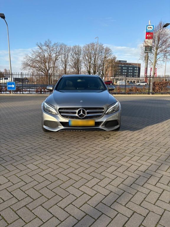 Image of Mercedes-Benz C 300