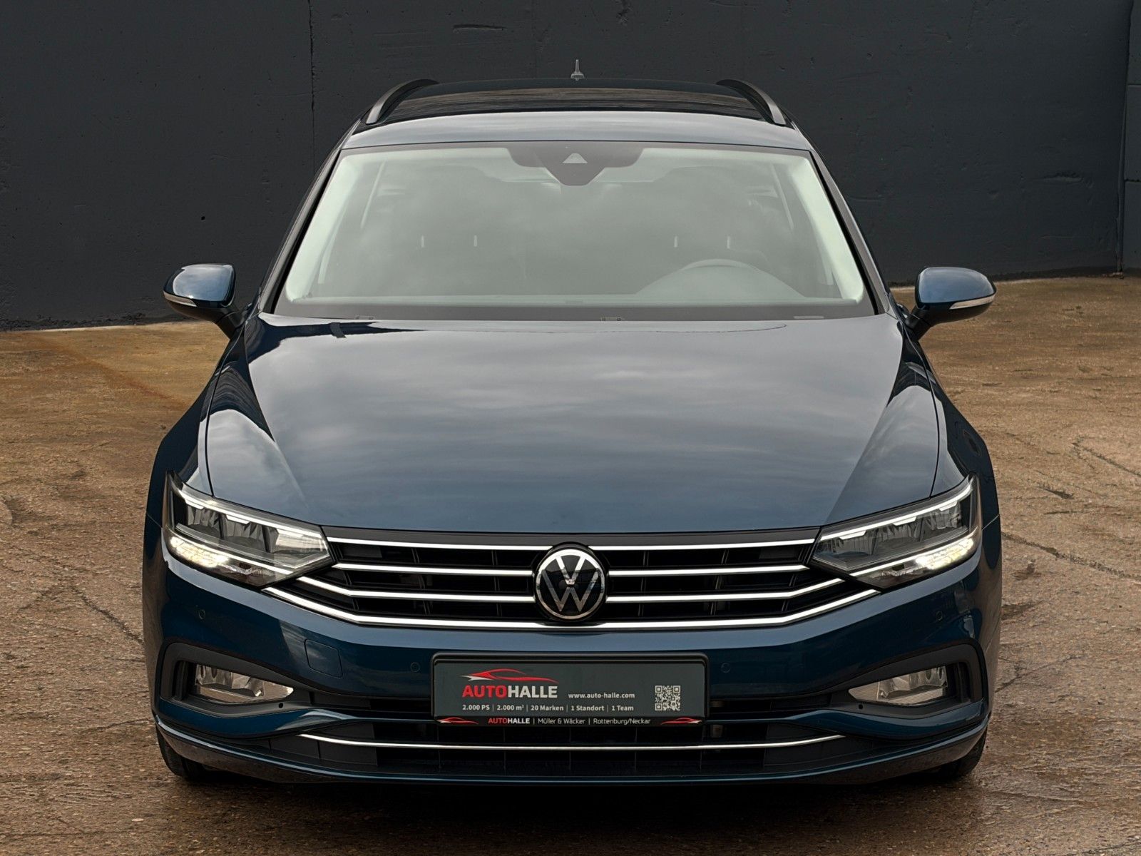 Fahrzeugabbildung Volkswagen Passat Variant 2.0 TSI Buisness Kamera LED ACC