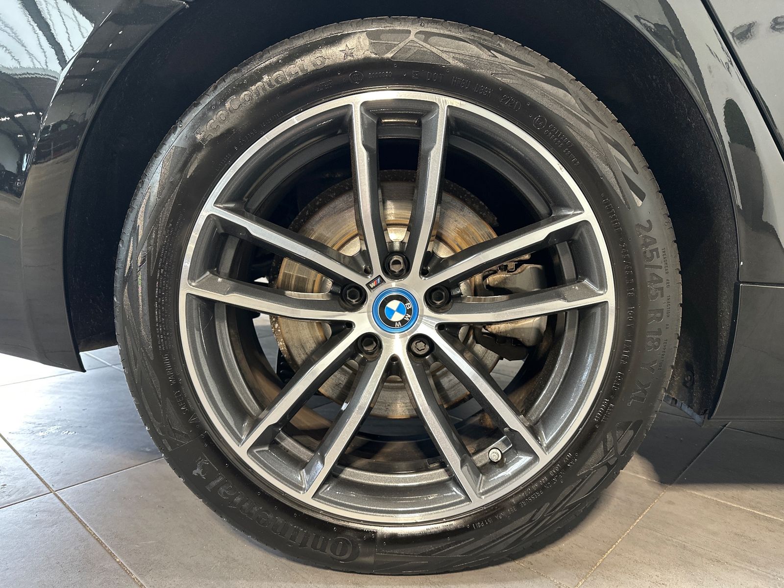 BMW 530 e Touring M-Sport NAV+LED+HUD+KAMERA+18ZO imagem 3