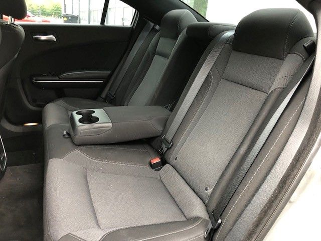 Fahrzeugabbildung Dodge Charger 5.7 V8 HEMI RT 17er Model in grau uni