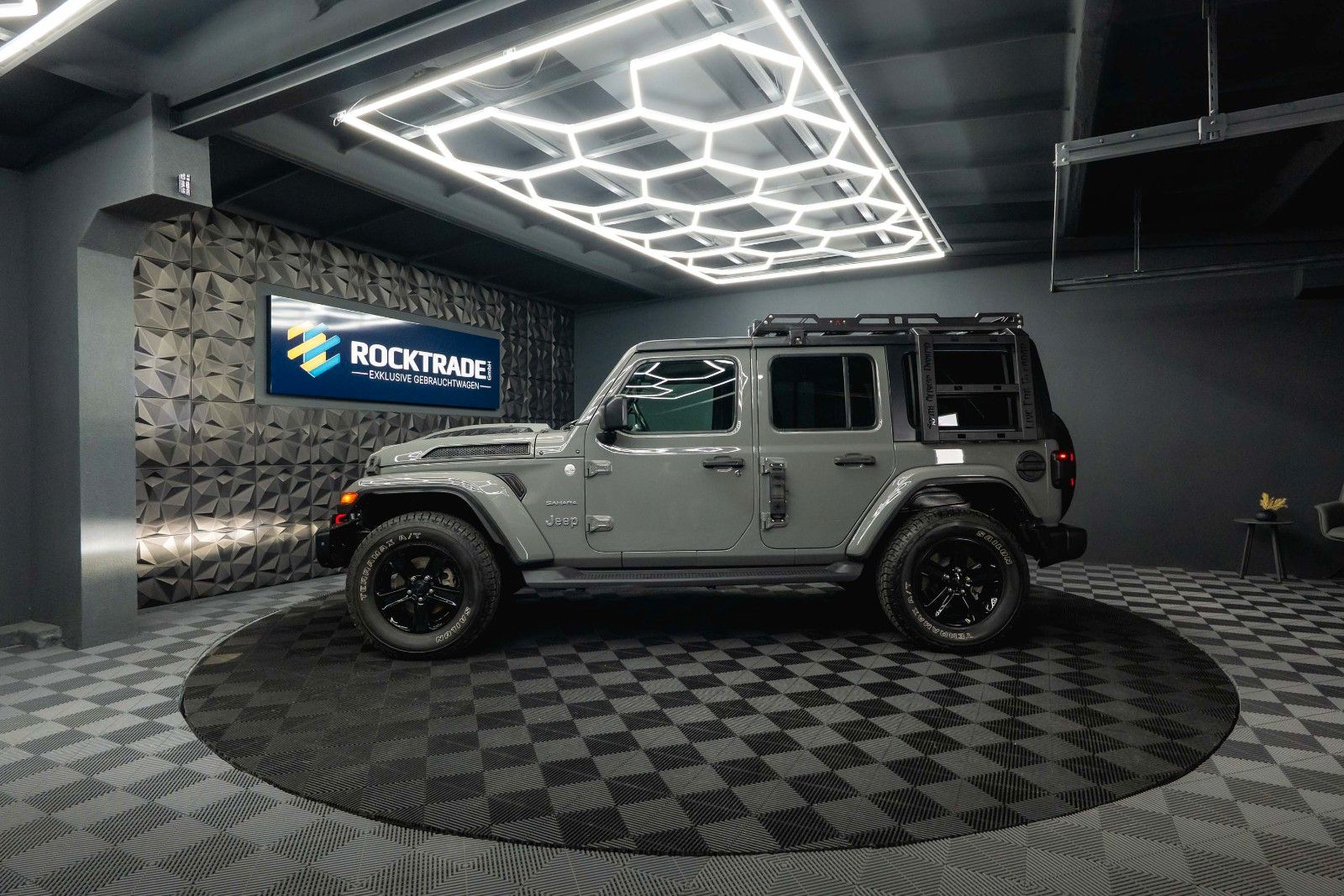 Fahrzeugabbildung Jeep Wrangler 2.0 T UNLIMITED SAHARA OFFROAD 4x4 LED