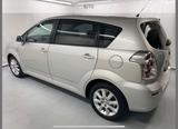 Toyota Corolla Verso - gebrauchte Toyota Corolla Verso aus dem Jahr 2004