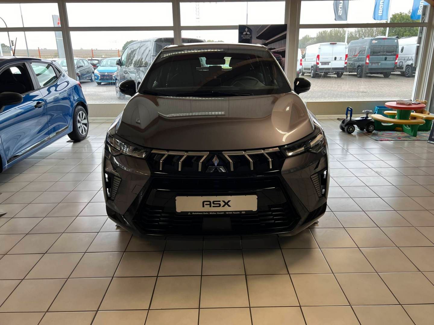 Fahrzeugabbildung Mitsubishi ASX Basis