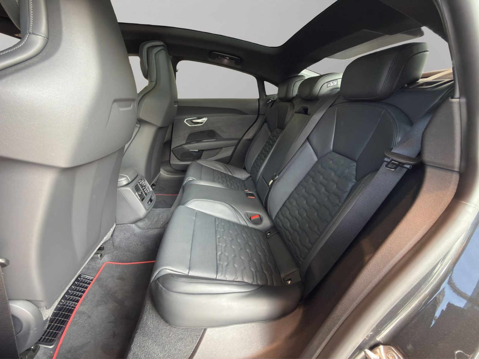 Audi e-tron GT - Bild 18