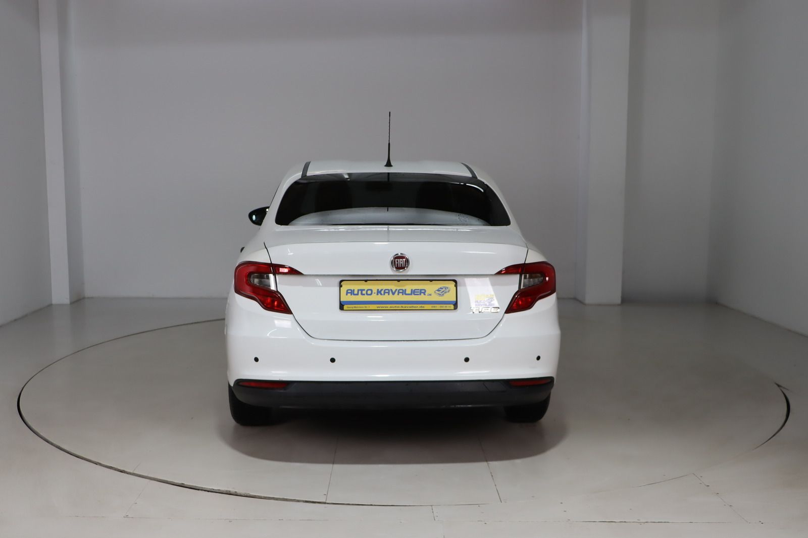 Fahrzeugabbildung Fiat Tipo 1.4 * PDC * HU/AU neu