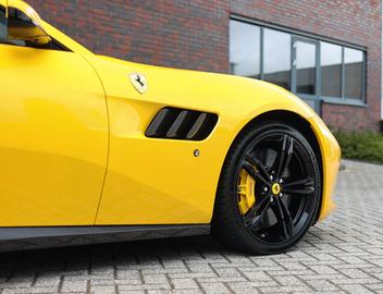 2018 Ferrari GTC4LUSSO — миниатюра 19