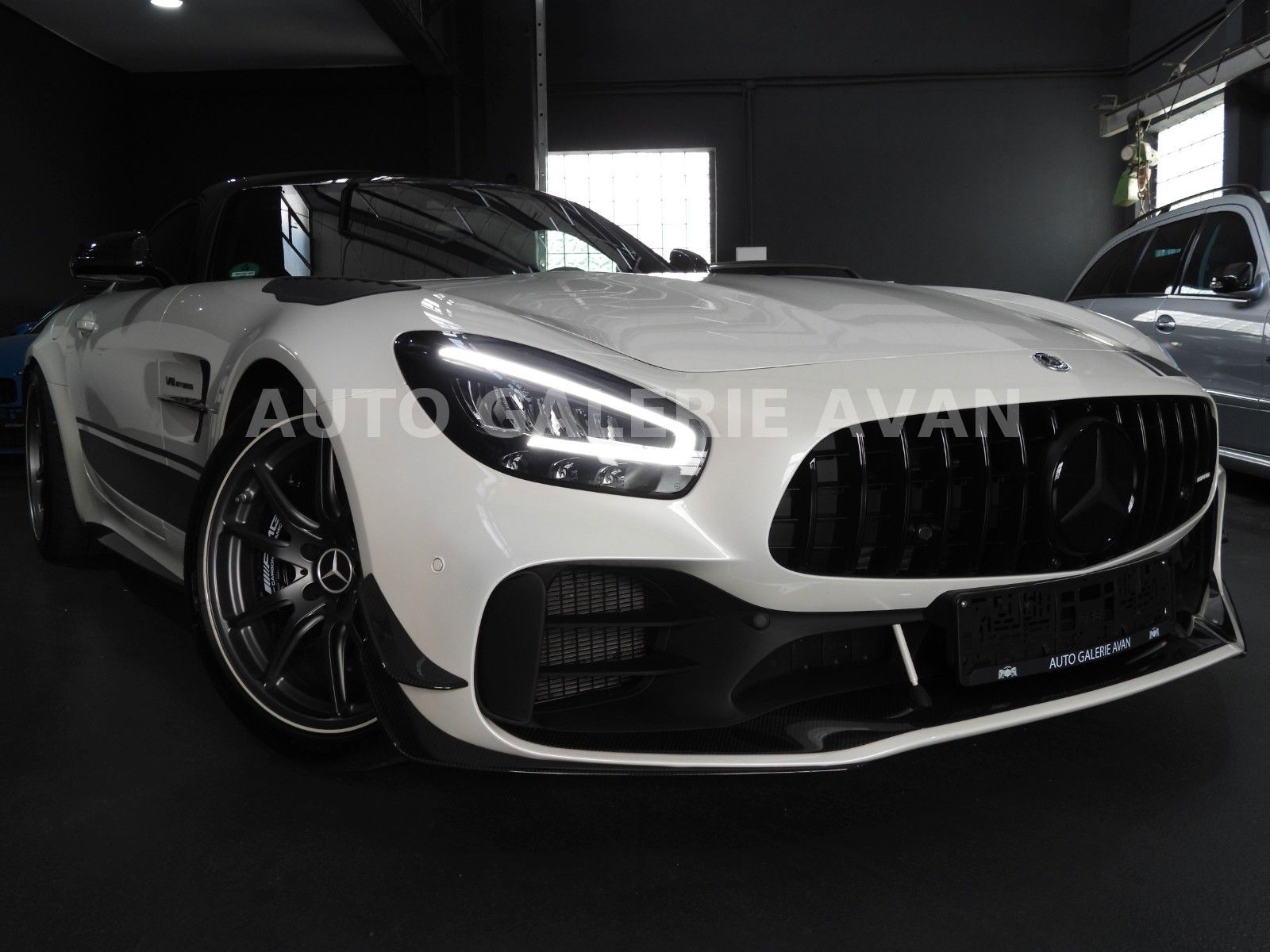 MERCEDES-BENZ AMG GT R PRO LIMITED 1 OF 750 1.HAND