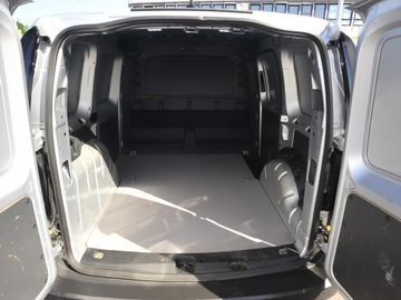 Volkswagen Caddy - 10