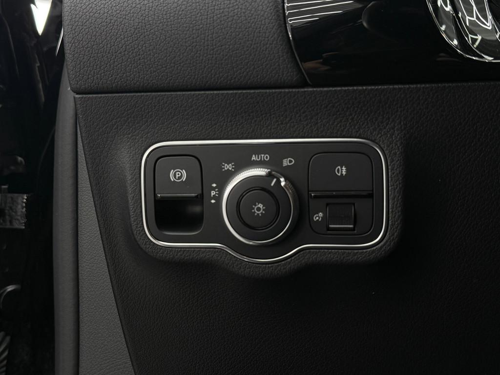 Mercedes-Benz GLA e, 1 Hand, Leder, Kamera, Widescreen, миниатюра 24
