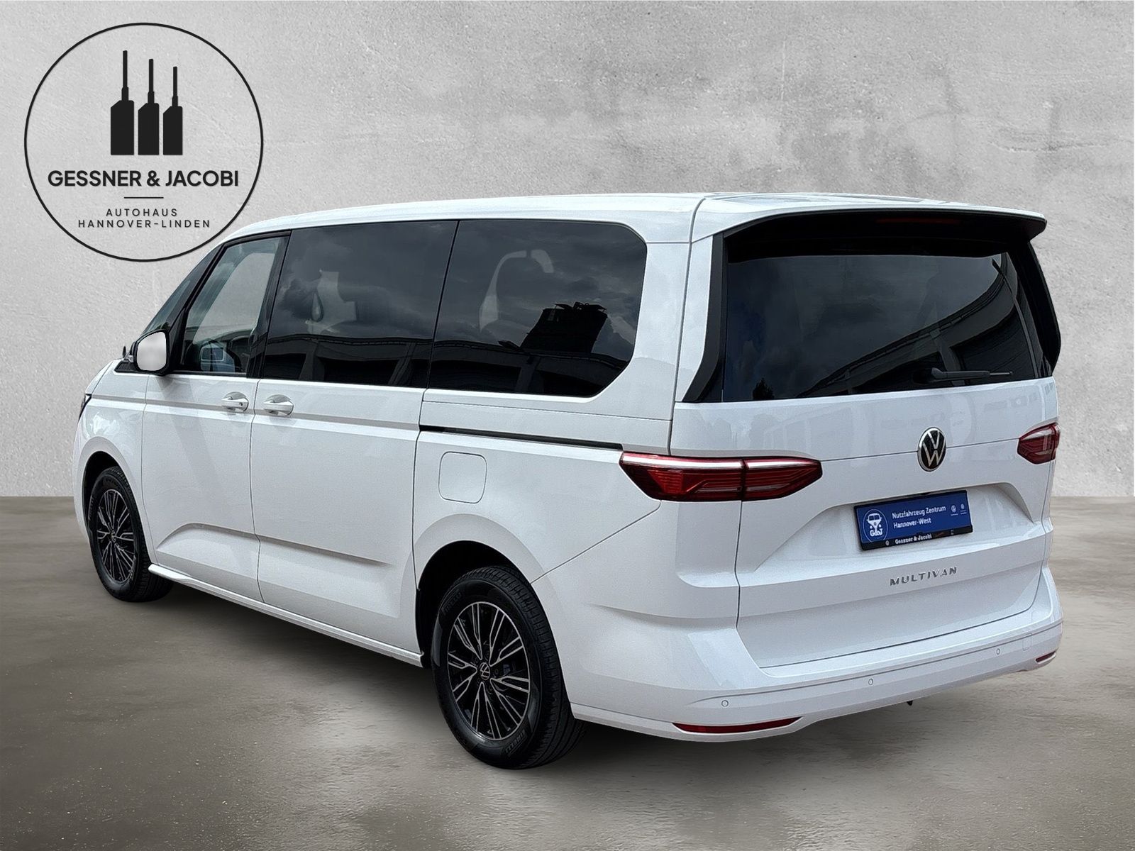Fahrzeugabbildung Volkswagen Multivan 1.4 TSI eHybrid LR DSG AHK RFK App-Conn
