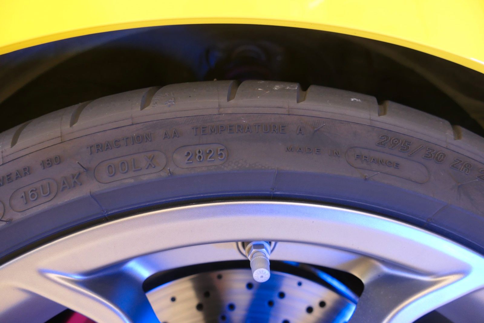 Porsche Cayman GT4 Carbonsitze / Chrono / Approved foto 16