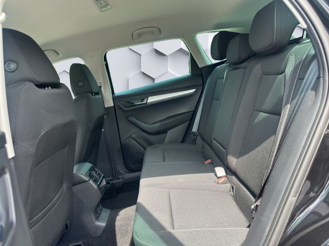 Karoq Selection 2.0 TDI 4X4 DSG AHZV LED PDC Rüc