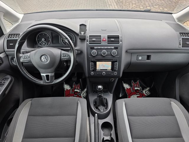 VW Touran — Foto 17