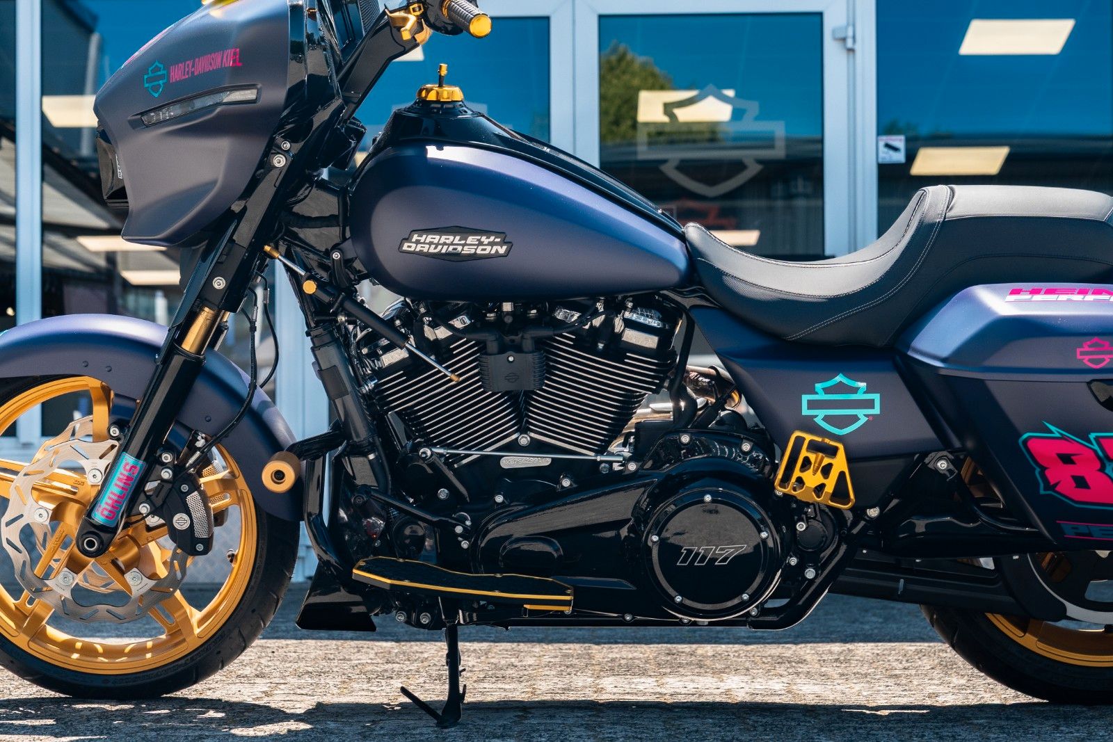 Fahrzeugabbildung Harley-Davidson Street Glide FLHX 117 x HeinzBikes MIAMI CALLING