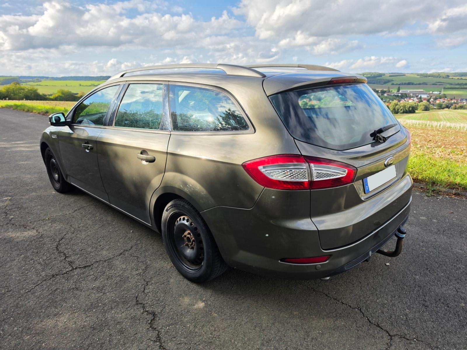 Ford Mondeo 2011 — photo 8
