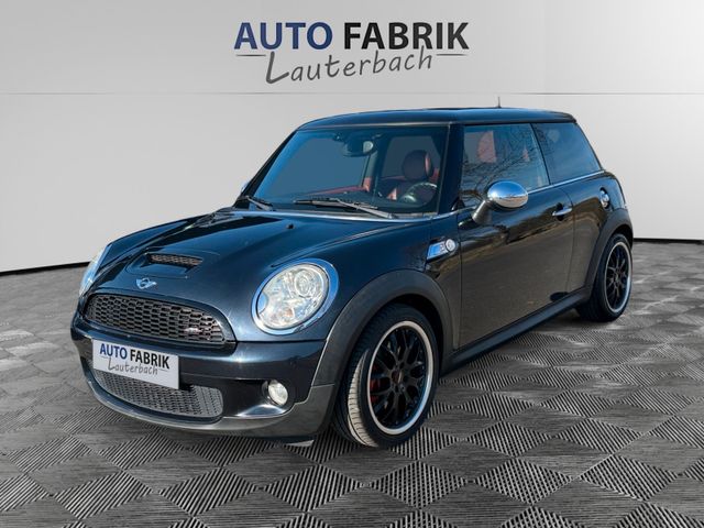 MINI Cooper S - AUTOMATIK - XENON - SITZHEZUNG - PANO