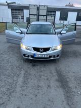 Honda Accord 2.0 Sport Sport - Honda Accord Sport mit Benzin-Antrieb