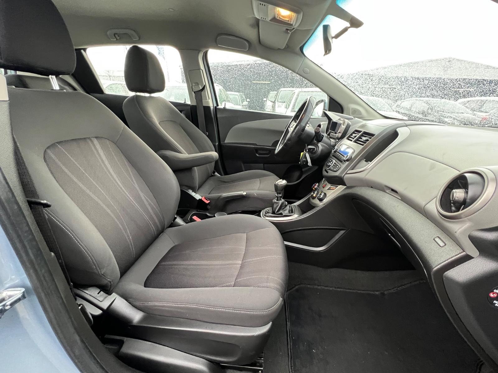 Car Image 24