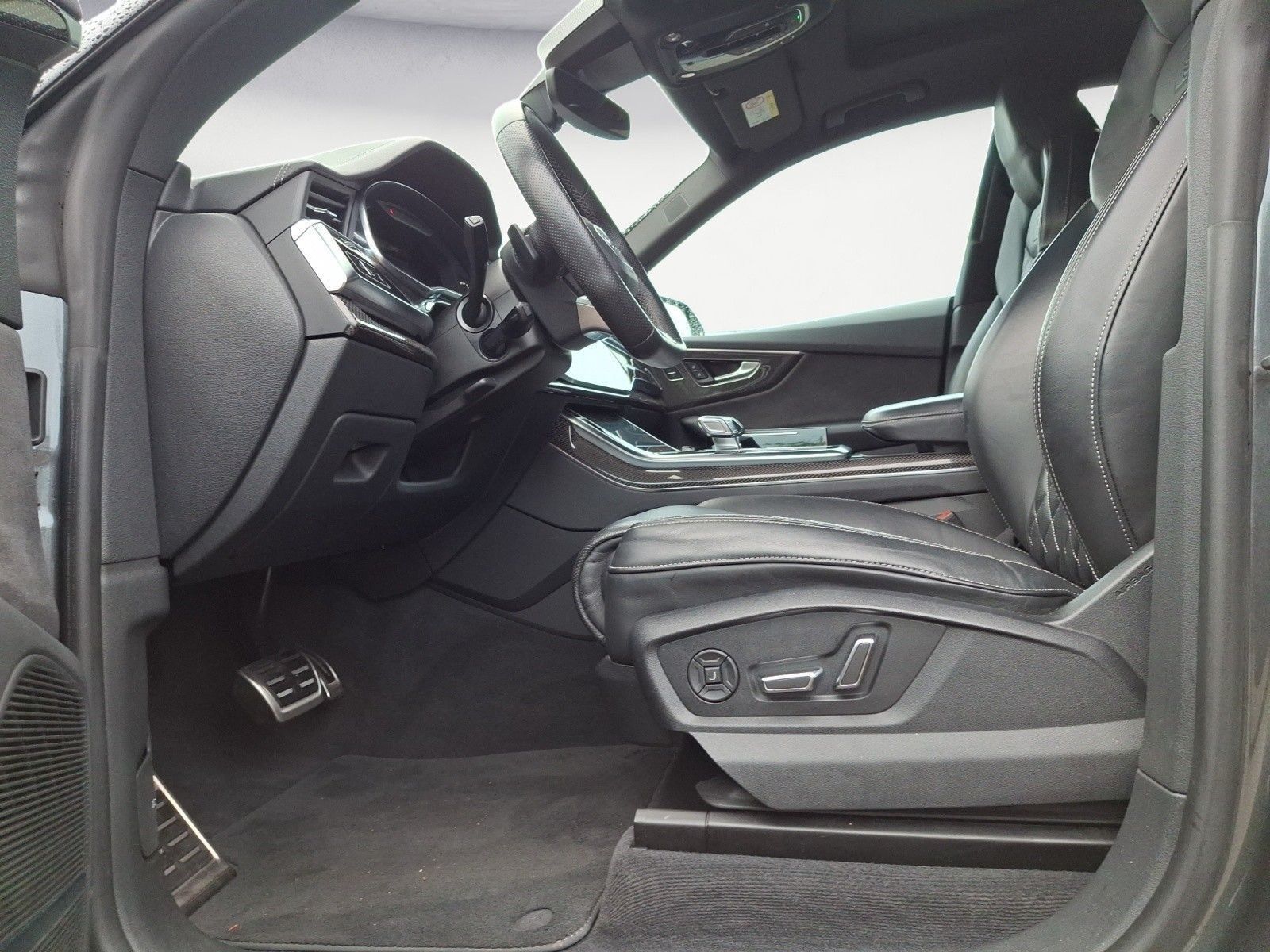 Audi SQ8 - Bild 8
