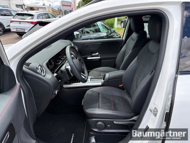Fahrzeugabbildung Mercedes-Benz GLA 200 d AMG-Line 9G-Tronic Kamera/PDC/Sitzh.