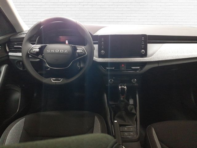 Fahrzeugabbildung SKODA Kamiq 1.5 TSI Balance DSG AHK MATRIX BLACK