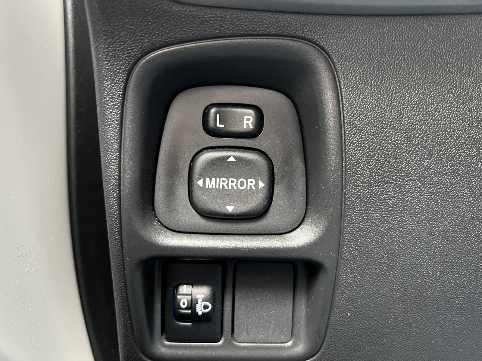 Toyota Aygo x-play connect CarPlay Klima Tempomat Touch