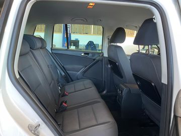 Volkswagen Tiguan Team 4Motion *Parkassistent*Navi*Kamera*