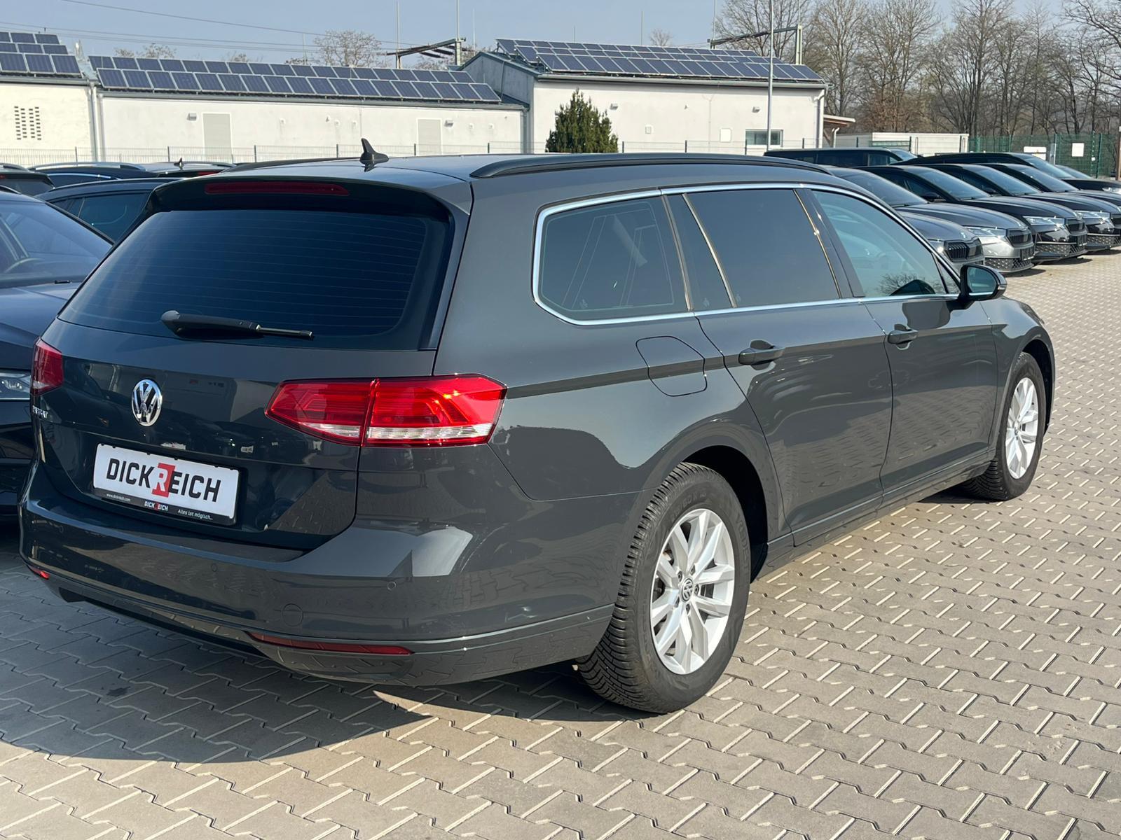 Volkswagen Passat 2.0 TDI Comfortl. DSG AHK*LED*ACC*APP*PDC