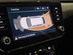 SKODA Superb 1.5 TSI ACT /Carplay/AHKschwenk./ACC