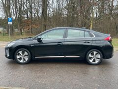 Fahrzeugabbildung Hyundai IONIQ Elektro Premium *Kamera*Totwinkel*ACC*LED*