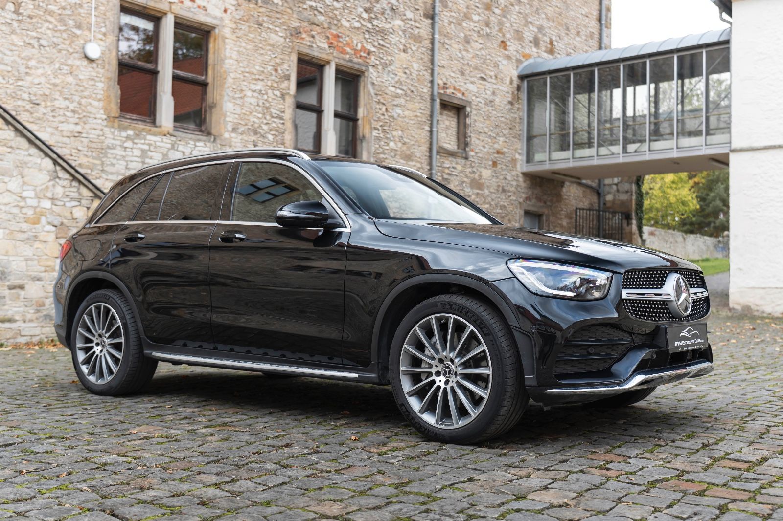 Fahrzeugabbildung Mercedes-Benz GLC 300d 4Matic AMG-LINE LED KAM NAV