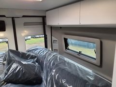 Adria Twin Supreme 640 SGX Edition, Automatik