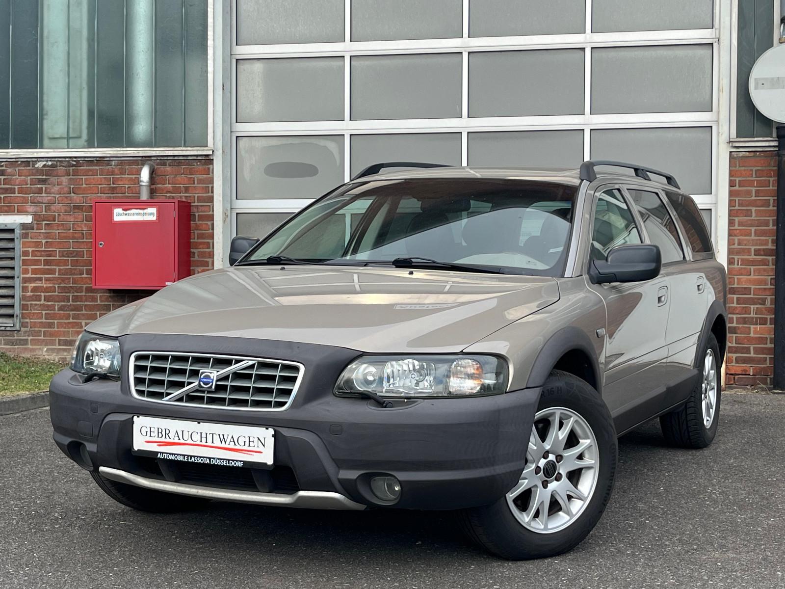 Volvo XC70 2004 — photo 25