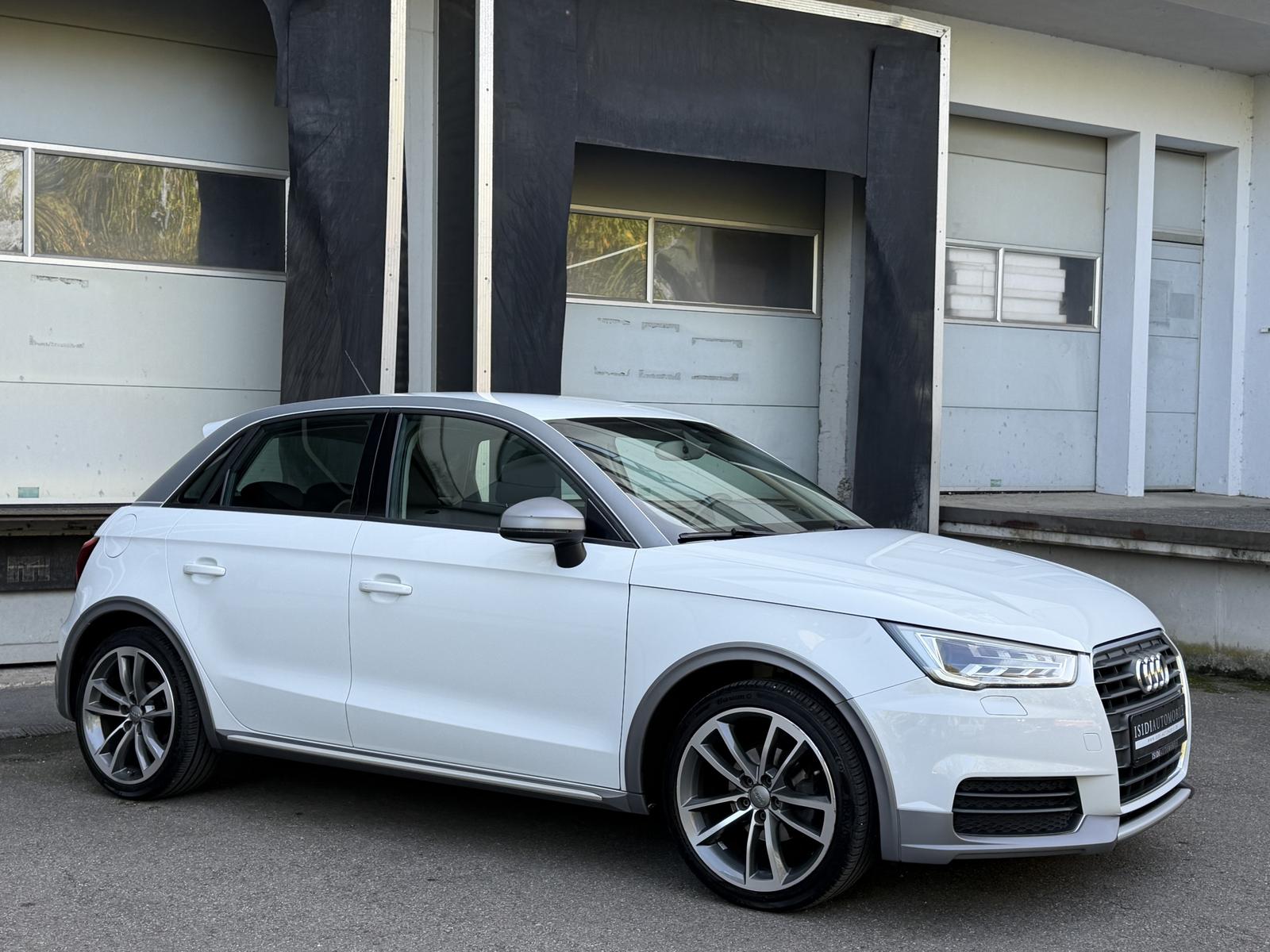 Audi A1 Sportback Ultra Xenon Sitzheizung Tempomat 
