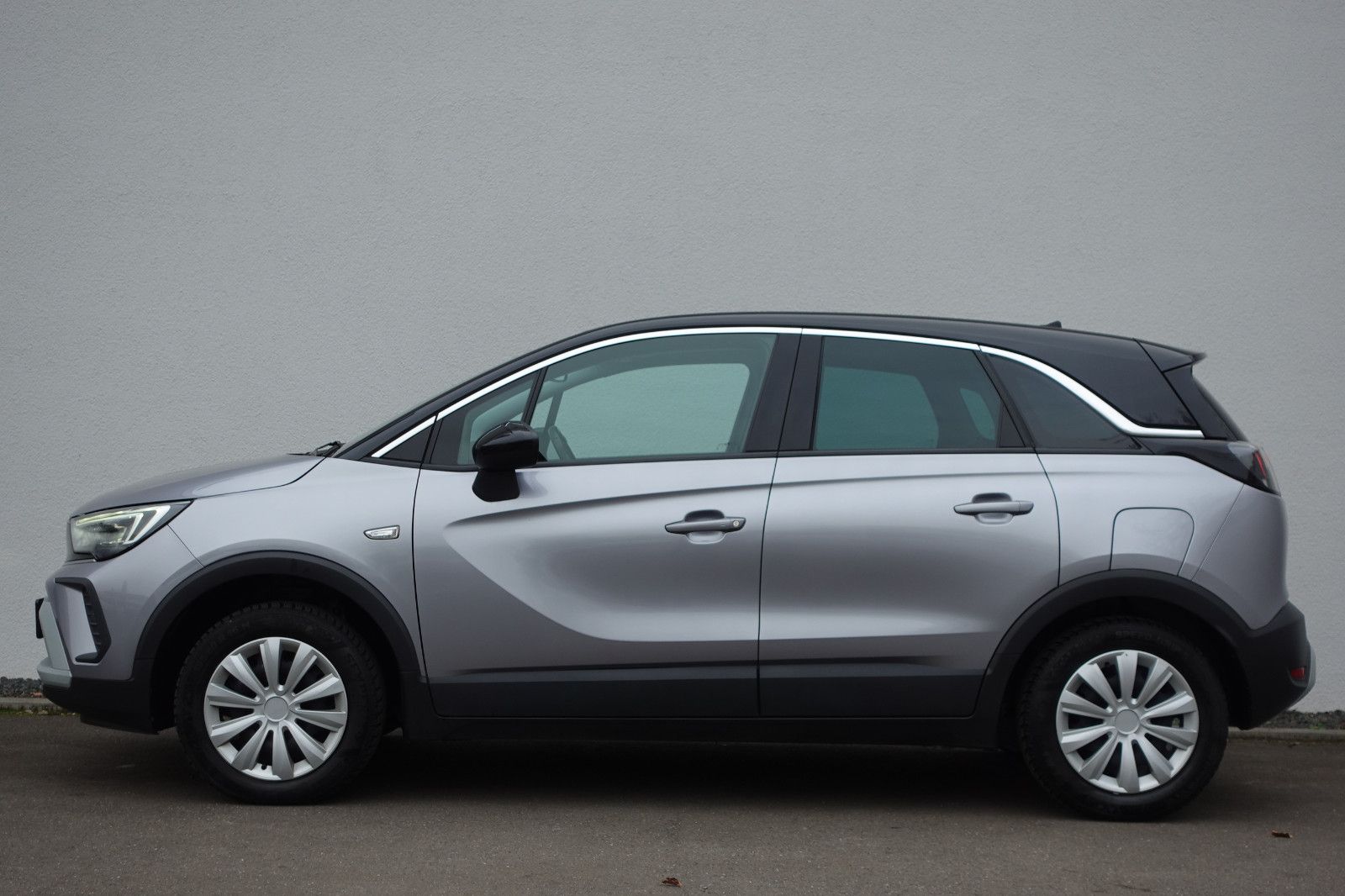 Fahrzeugabbildung Opel Crossland 1.2T AUTOMATIK,Navi,Kamera,Sitzhzg,LED