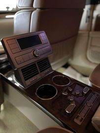 Volkswagen Phaeton - 10