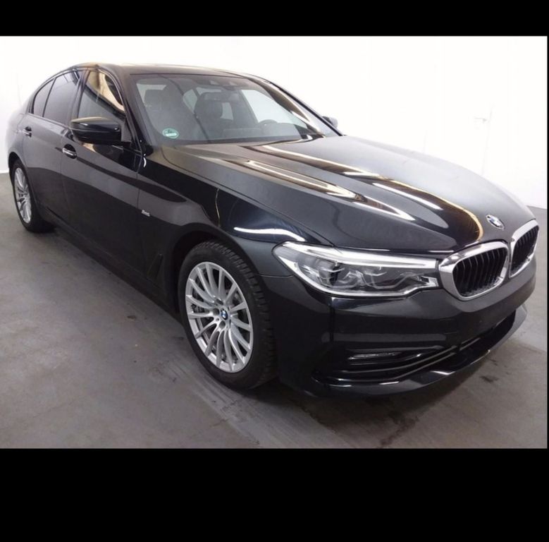 Image of BMW 530