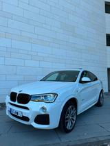BMW X4 20d XDrive M-Paket 8-fach Schiebeda... - BMW in Bochum: 2.8