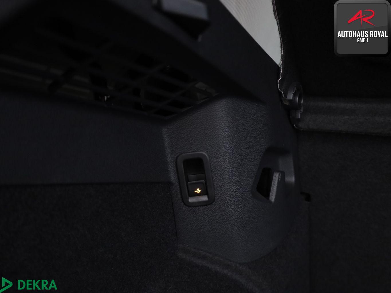 Volkswagen Golf VIII 2.0 TSI STYLE MASSAGE,AHK,ACC,KAMERA, миниатюра 24