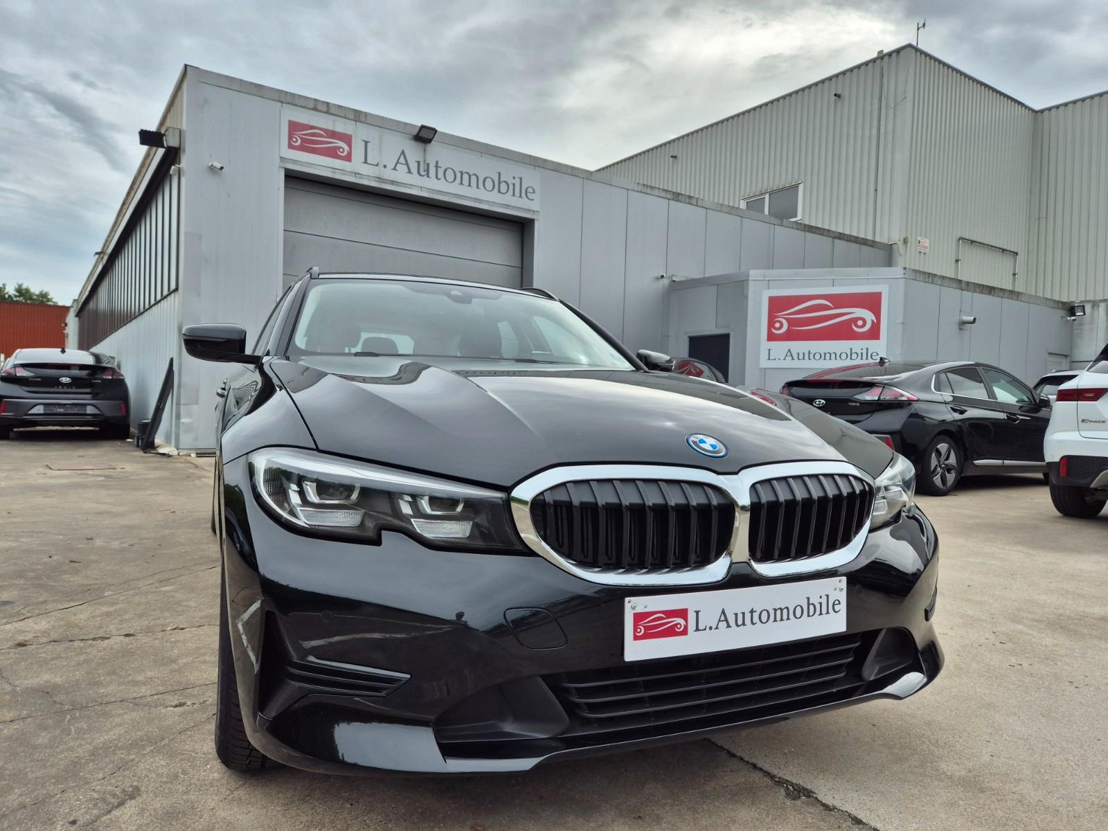 BMW 320 eA Touring // PHEV HYBRID // 2022 !!