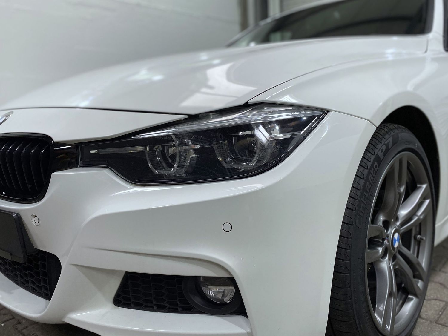 Fahrzeugabbildung BMW 318 d M Sport Shadow #LED#Leder#Tempomat#AHK#Nav