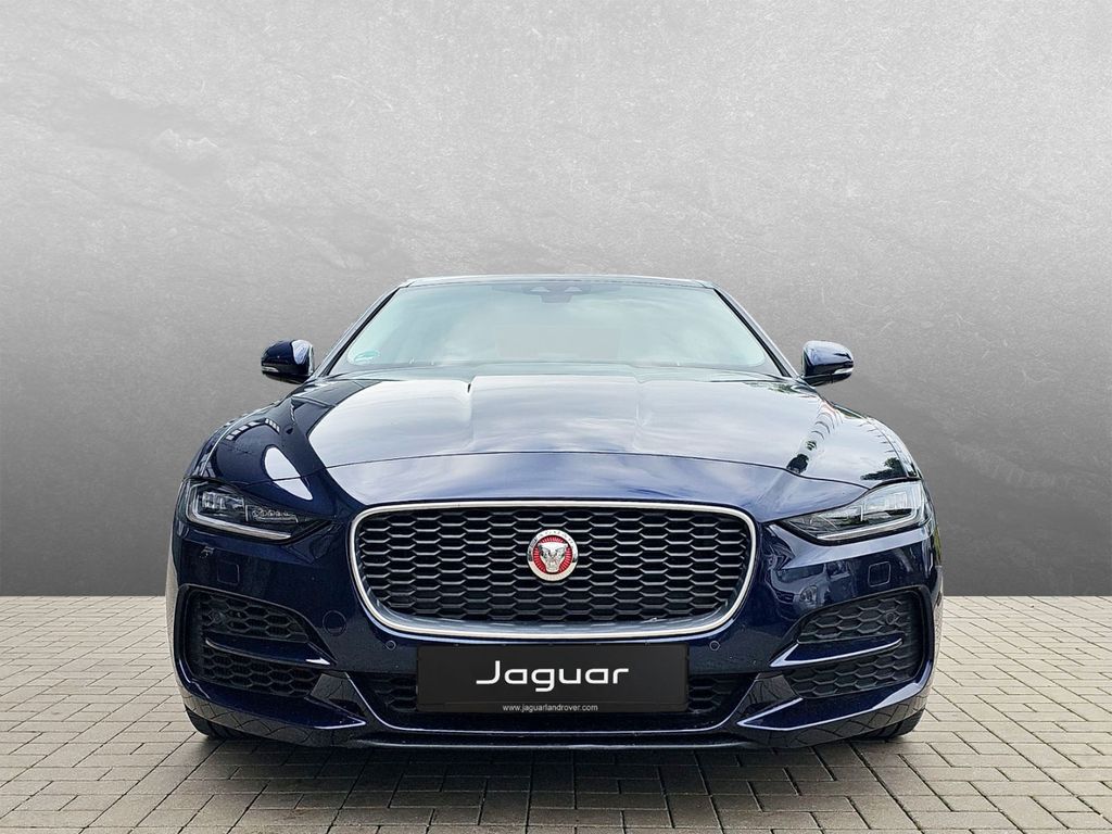 Jaguar XE P250 SE