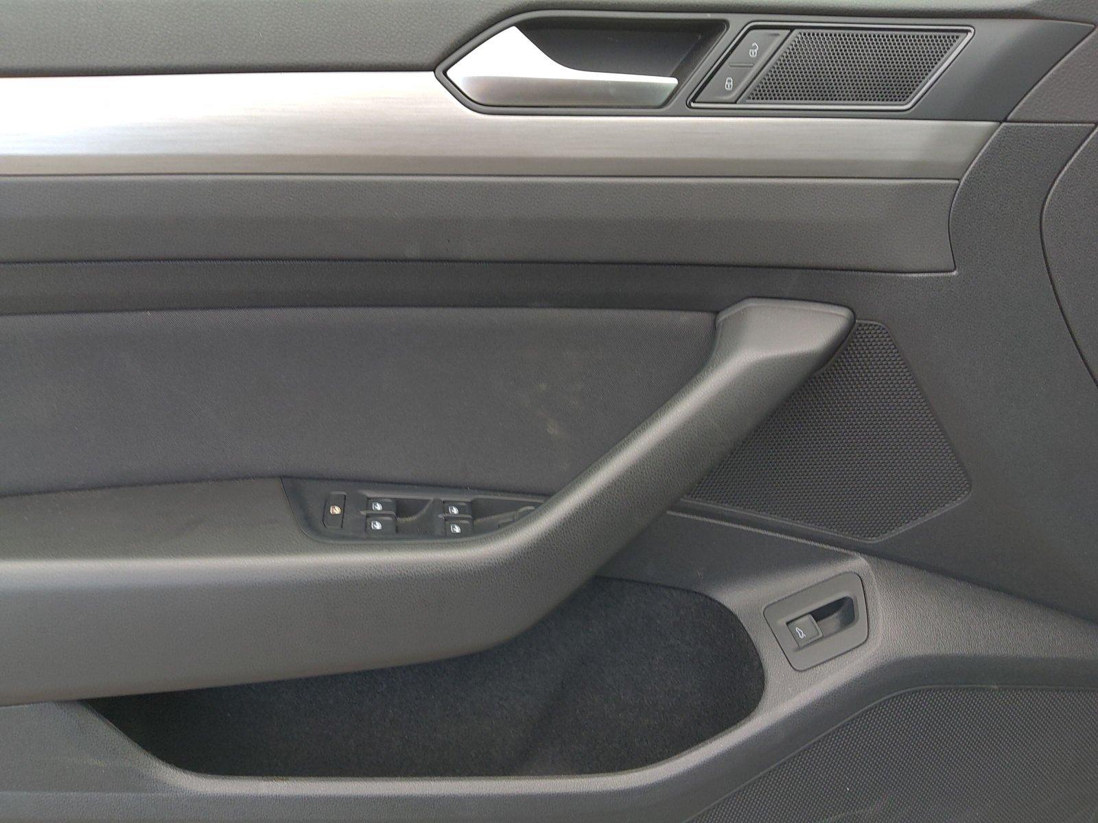 Volkswagen Passat 2.0 TDI DSG Navi RearView Carlpla, миниатюра 16