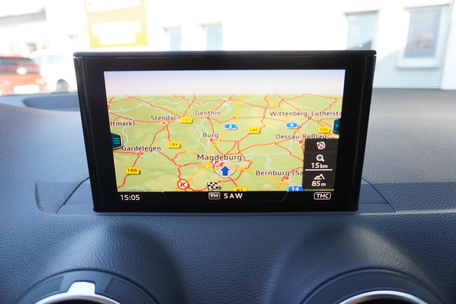 Audi Q2 35 1.5 TFSI S line LED Navi Sitzheizung AHK
