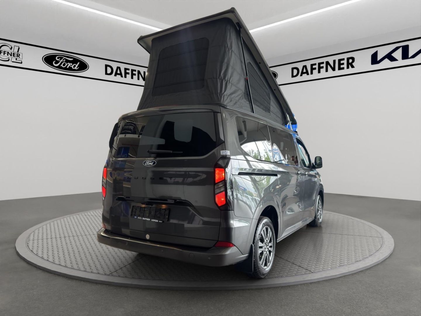 Fahrzeugabbildung Ford Nugget Camper Titanium Aufstelldach FWD