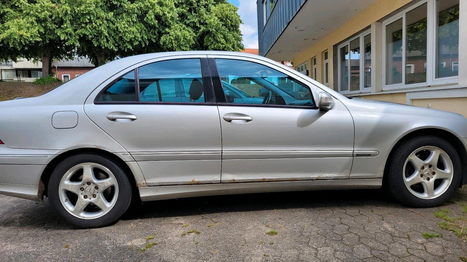 Mercedes-Benz C 200