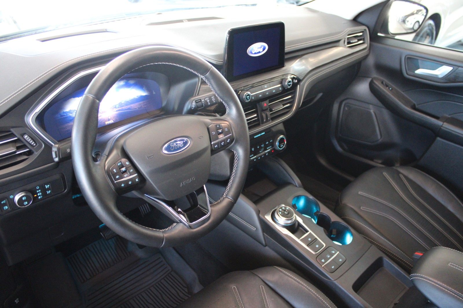 Fahrzeugabbildung Ford Kuga 2.5 PHEV Vignale Aut. LED B&O el. AHK uvm