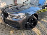 BMW 730d xDrive -Luxus-Ausstattung Carbon LuFe SH LS - : Limousine, Luxus